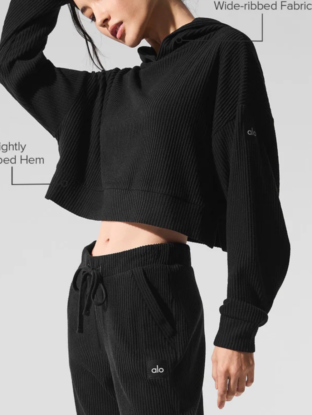 Alo Muse Hoodie in Black - Picture 2 of 7